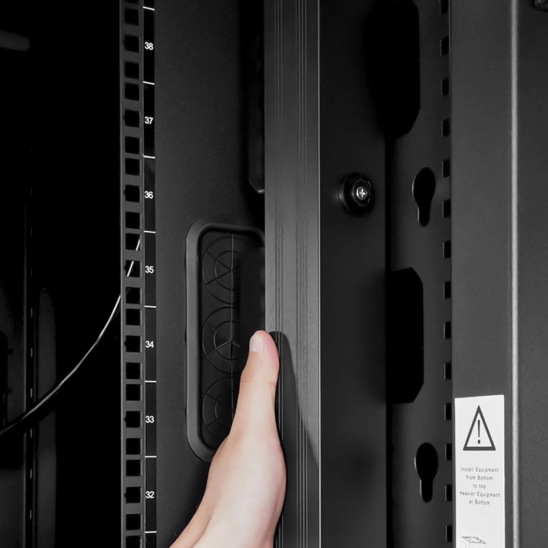 SFPS 7.36kW Single-Phase 32A/230V Monitored Rack PDU, 36 x C13 & 6 x C19 Outlets, IEC 309 32A 2P+E Plug, 10ft Cord, 0U Vertical