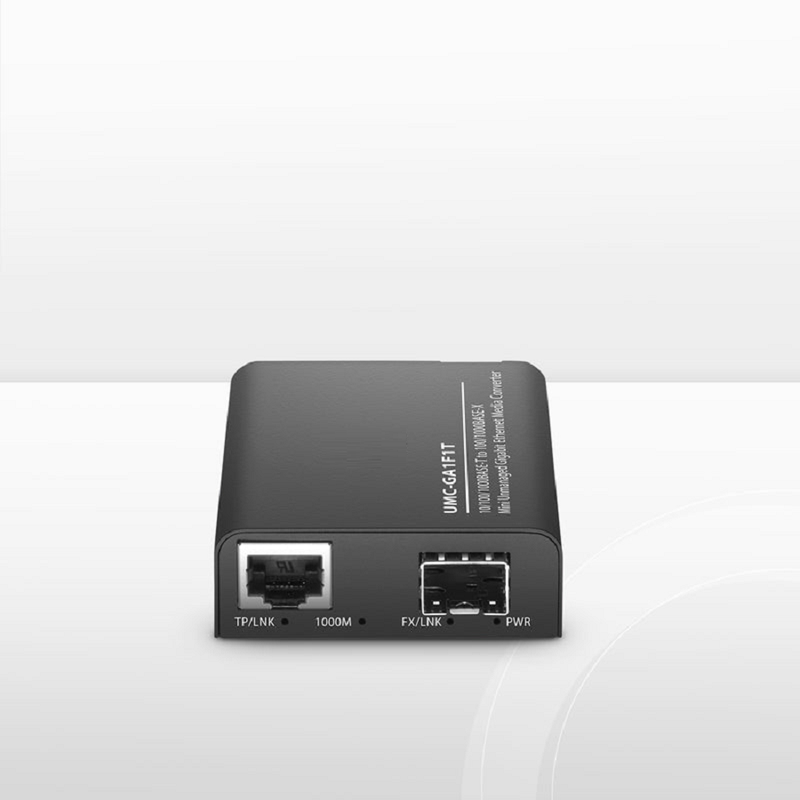 SFPS Unmanaged 1x 10/100/1000Base-T RJ45 to 1x 1000Base-X Single Mode SC 1310nm 10km Gigabit Ethernet Media Converter, American Plug Standard